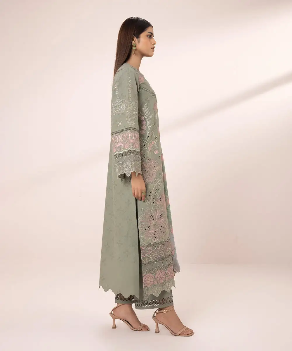 3 Piece - Embroidered Jacquard Suit