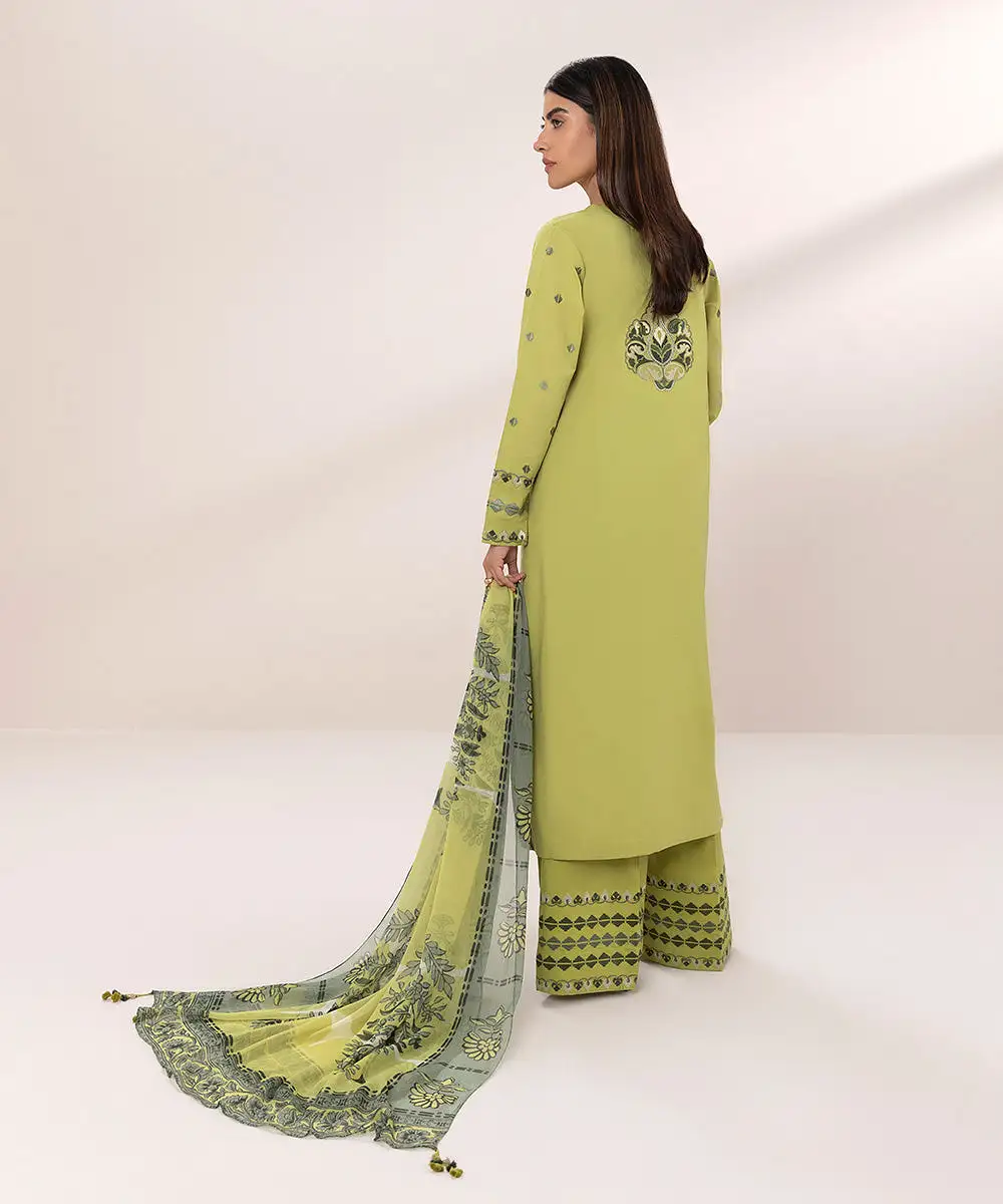 3 Piece - Embroidered Lawn Suit