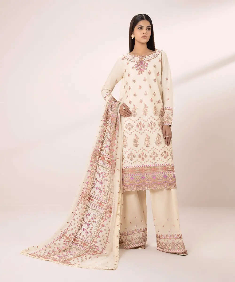 3 Piece - Embroidered Lawn Suit