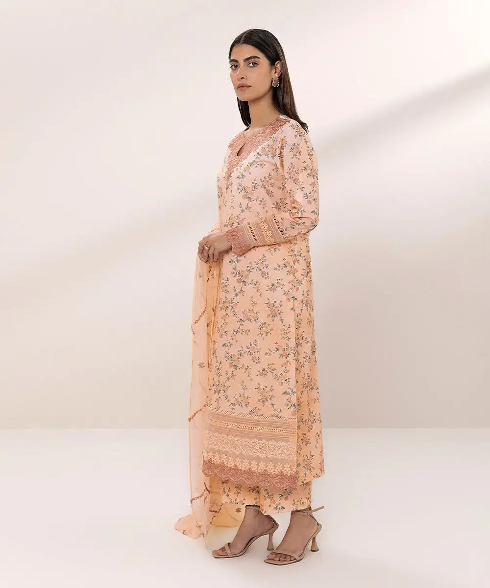 3 Piece - Embroidered Lawn Suit