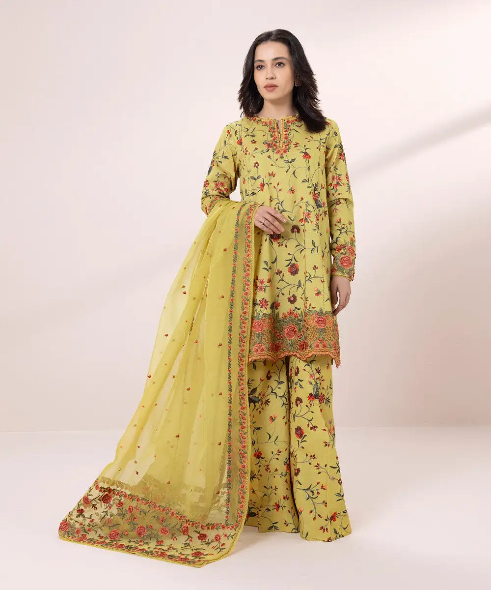 3 Piece - Embroidered Lawn Suit