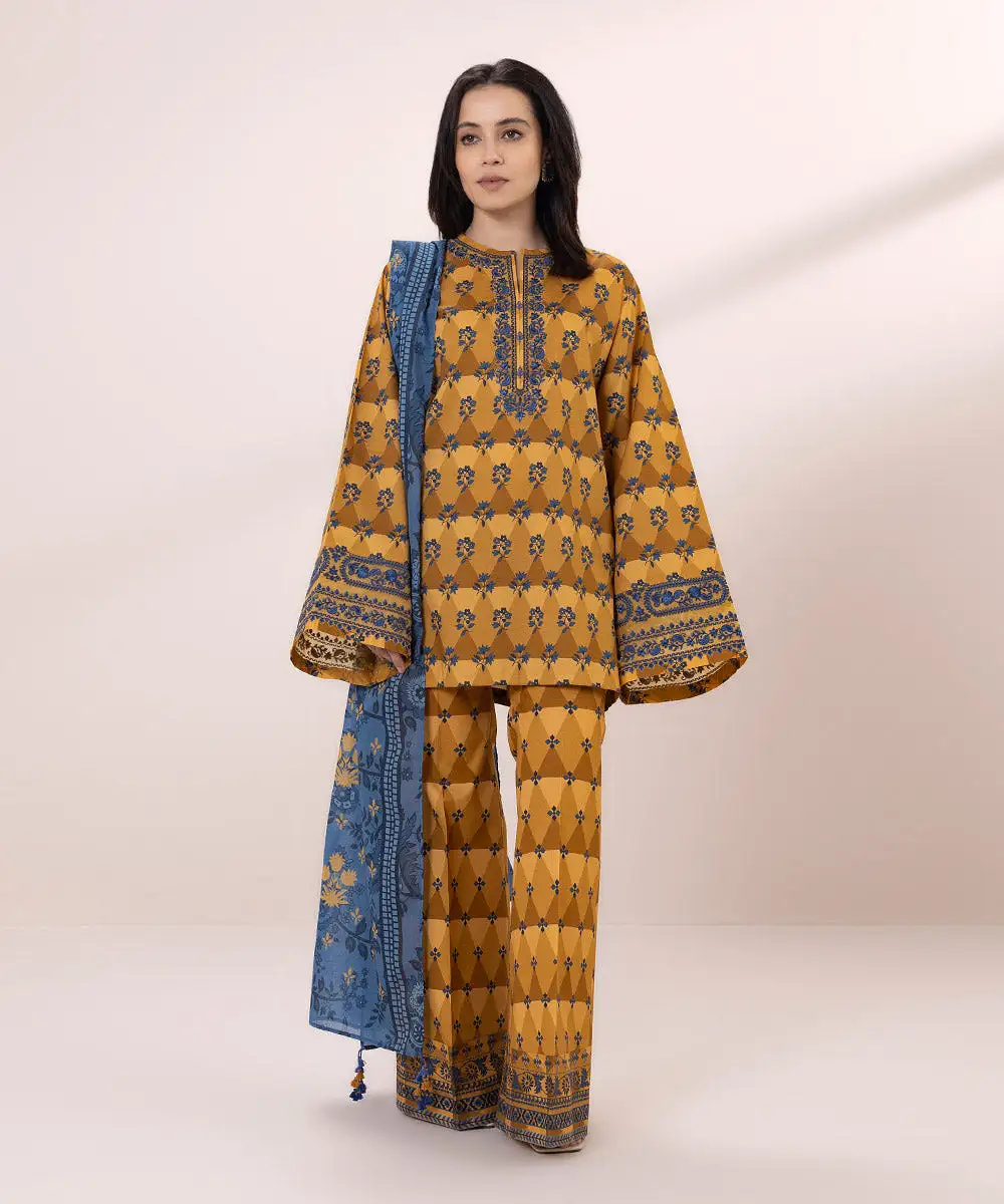 3 Piece - Embroidered Lawn Suit