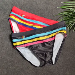 Men's Sexy Polyester Striped Pattern Breathable Padded Swimwear Briefs