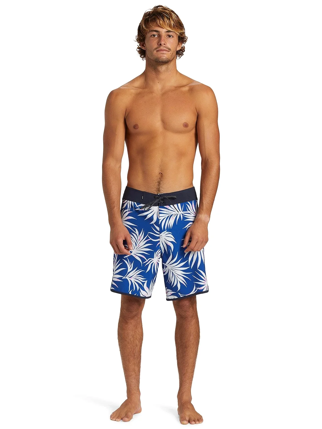 Quiksilver Mens Surfsilk Scallop 18 Boarshorts